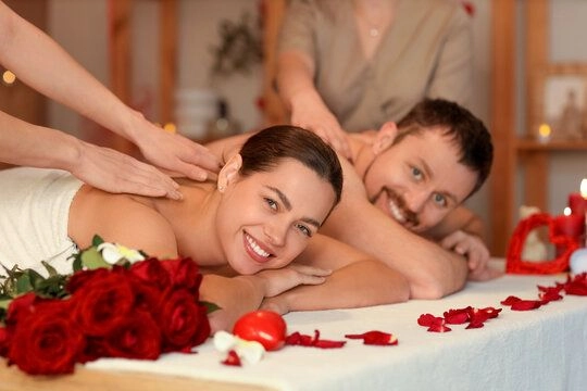 Couple Massage in Delhi